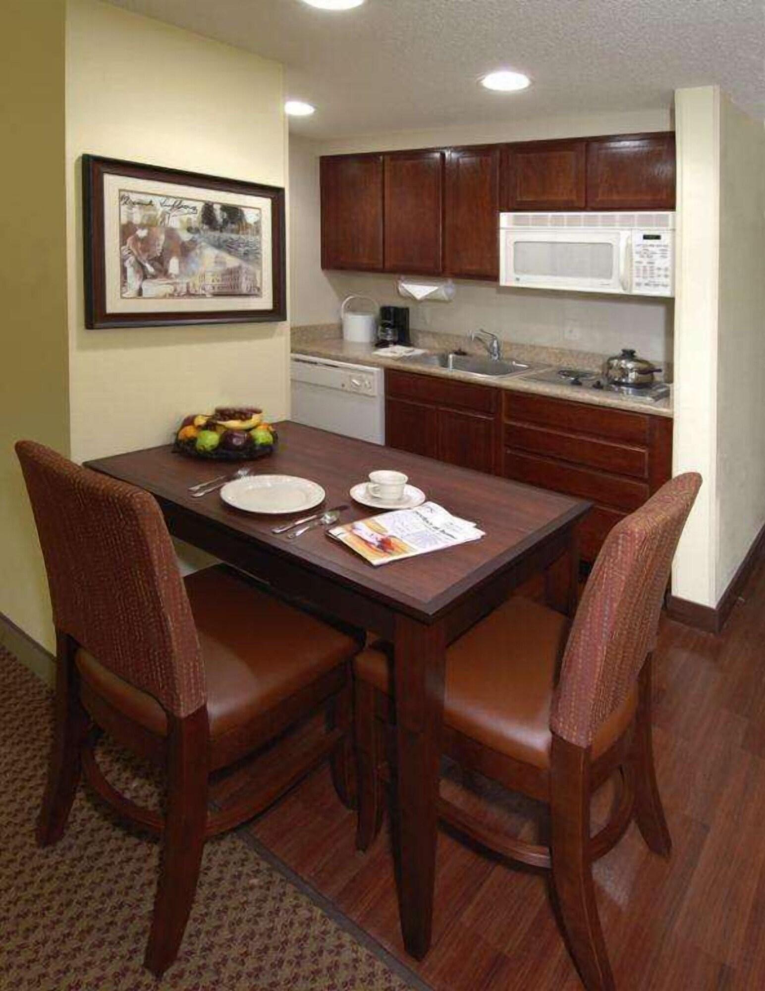 Homewood Suites By Hilton Wallingford-Meriden Exterior foto